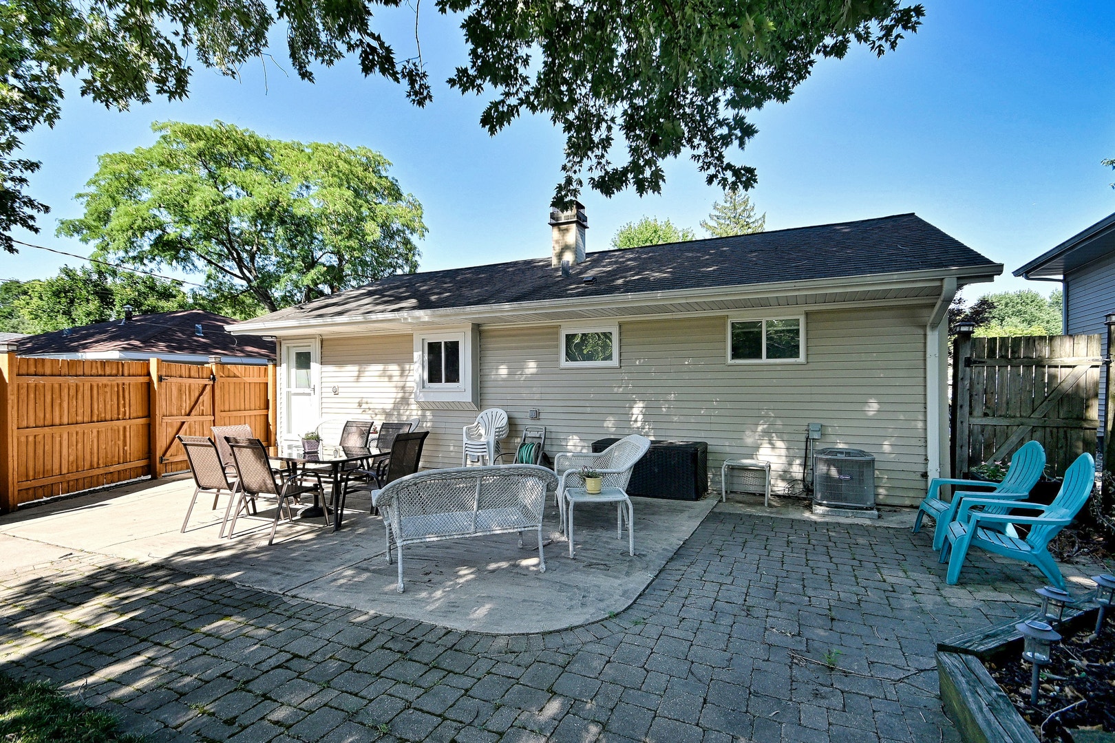 5728 Plymouth Avenue, Downers Grove, IL 60516 5728 Plymouth Avenue, Downers Grove, IL 60516
