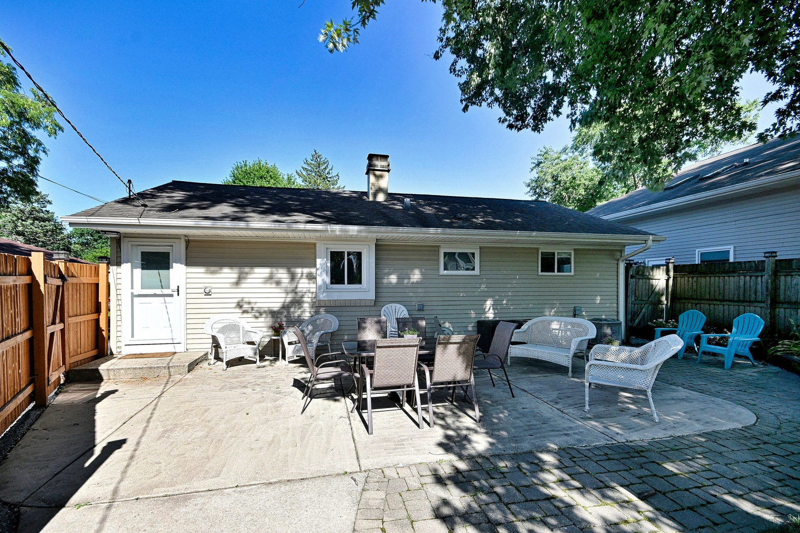 5728 Plymouth Avenue, Downers Grove, IL 60516 5728 Plymouth Avenue, Downers Grove, IL 60516