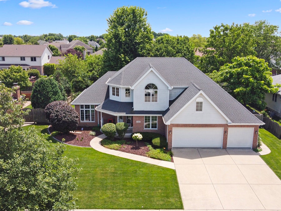 Property photo for 1048 Yamma Ridge, New Lenox, IL