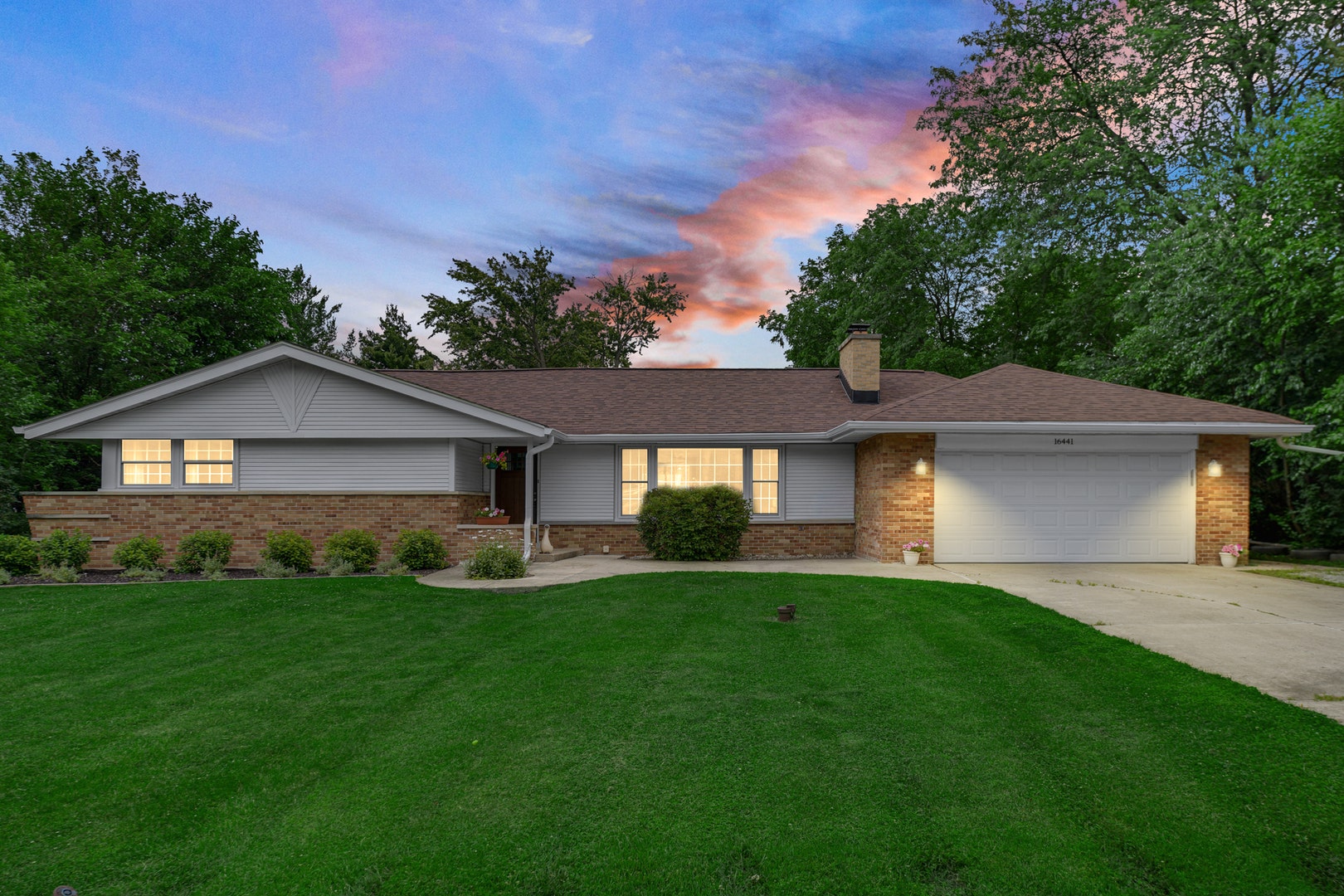 16441 Beverly Avenue, Tinley Park, IL 60477 16441 Beverly Avenue, Tinley Park, IL 60477