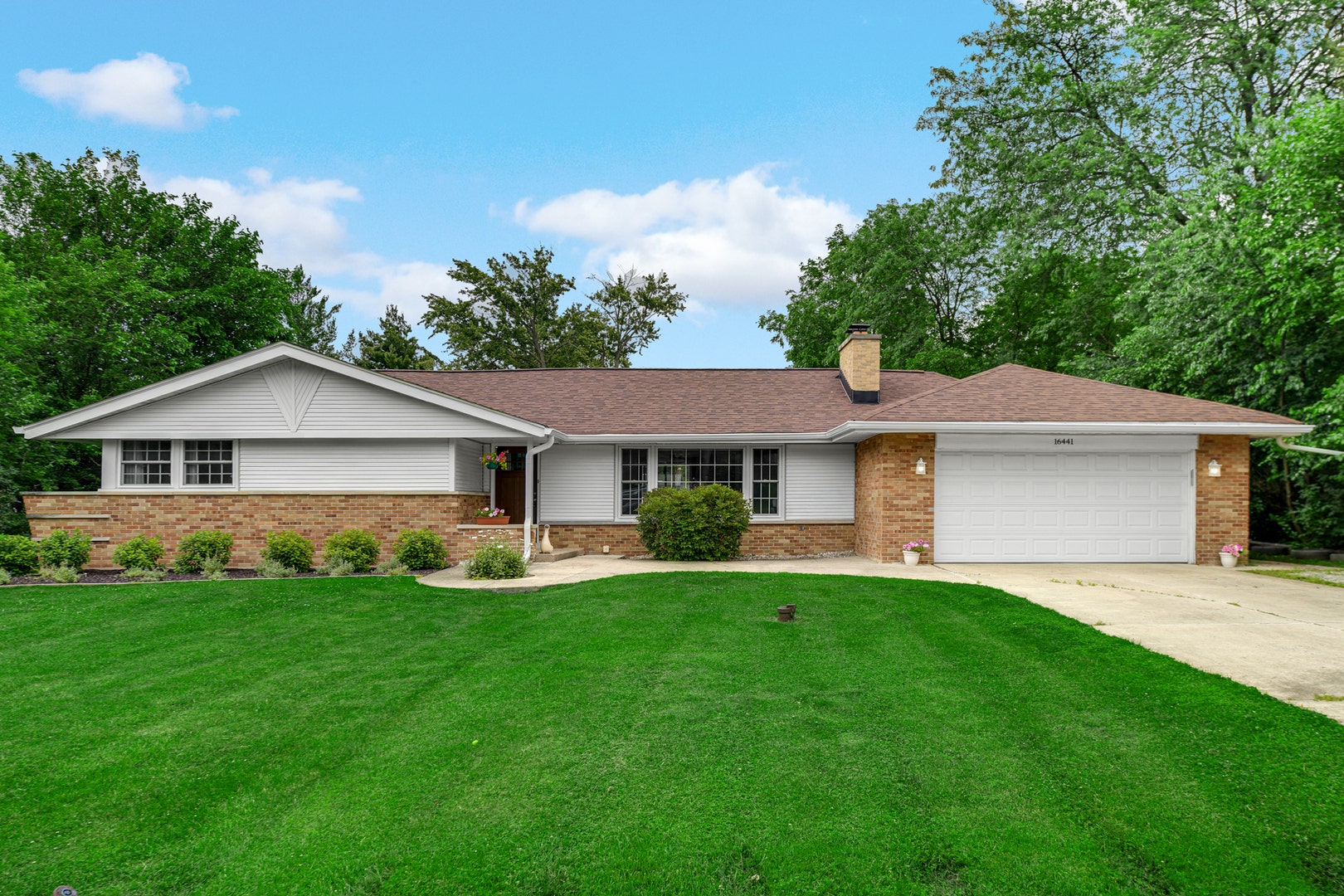 16441 Beverly Avenue, Tinley Park, IL 60477 16441 Beverly Avenue, Tinley Park, IL 60477