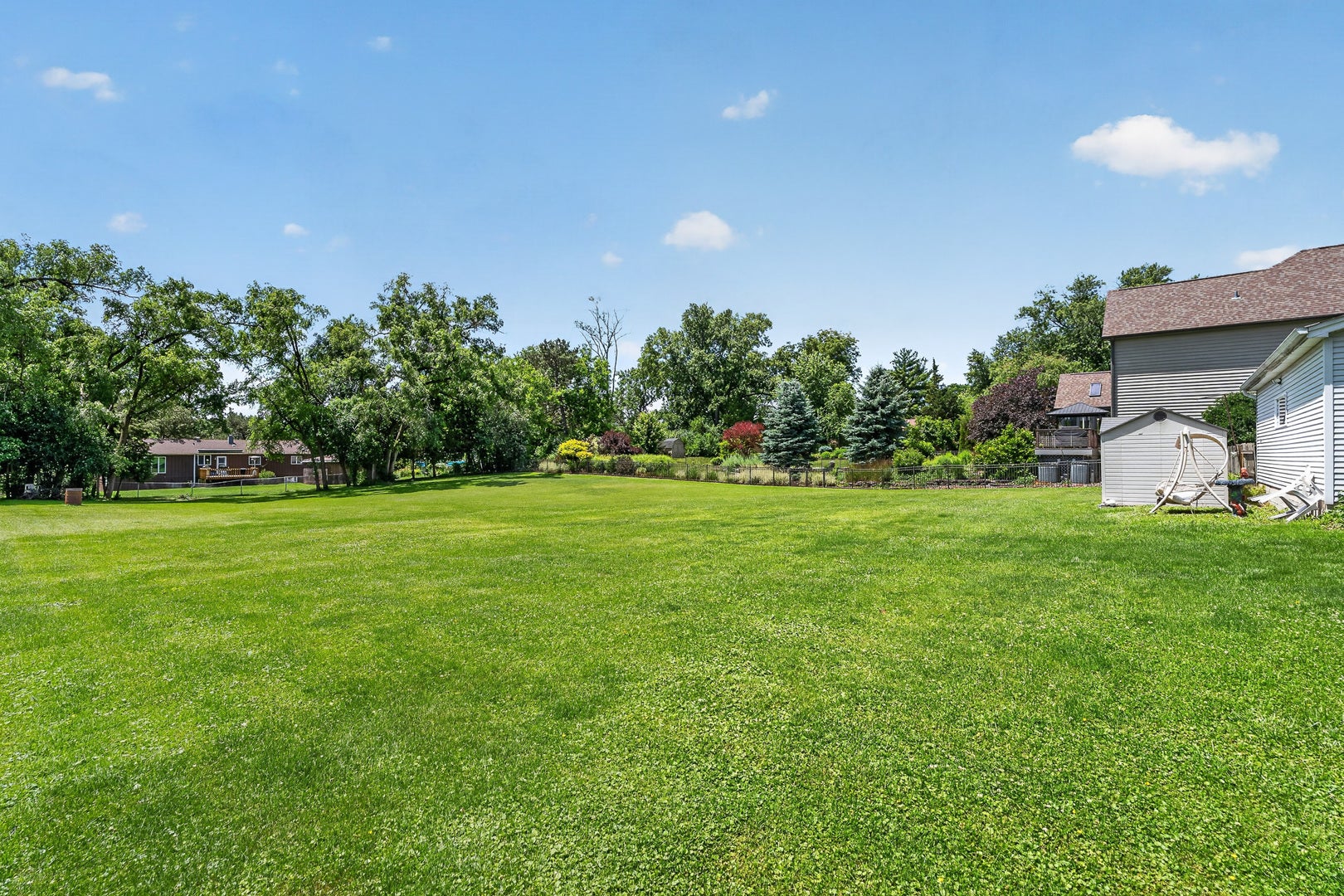 115 60th Street, Downers Grove, IL 60516