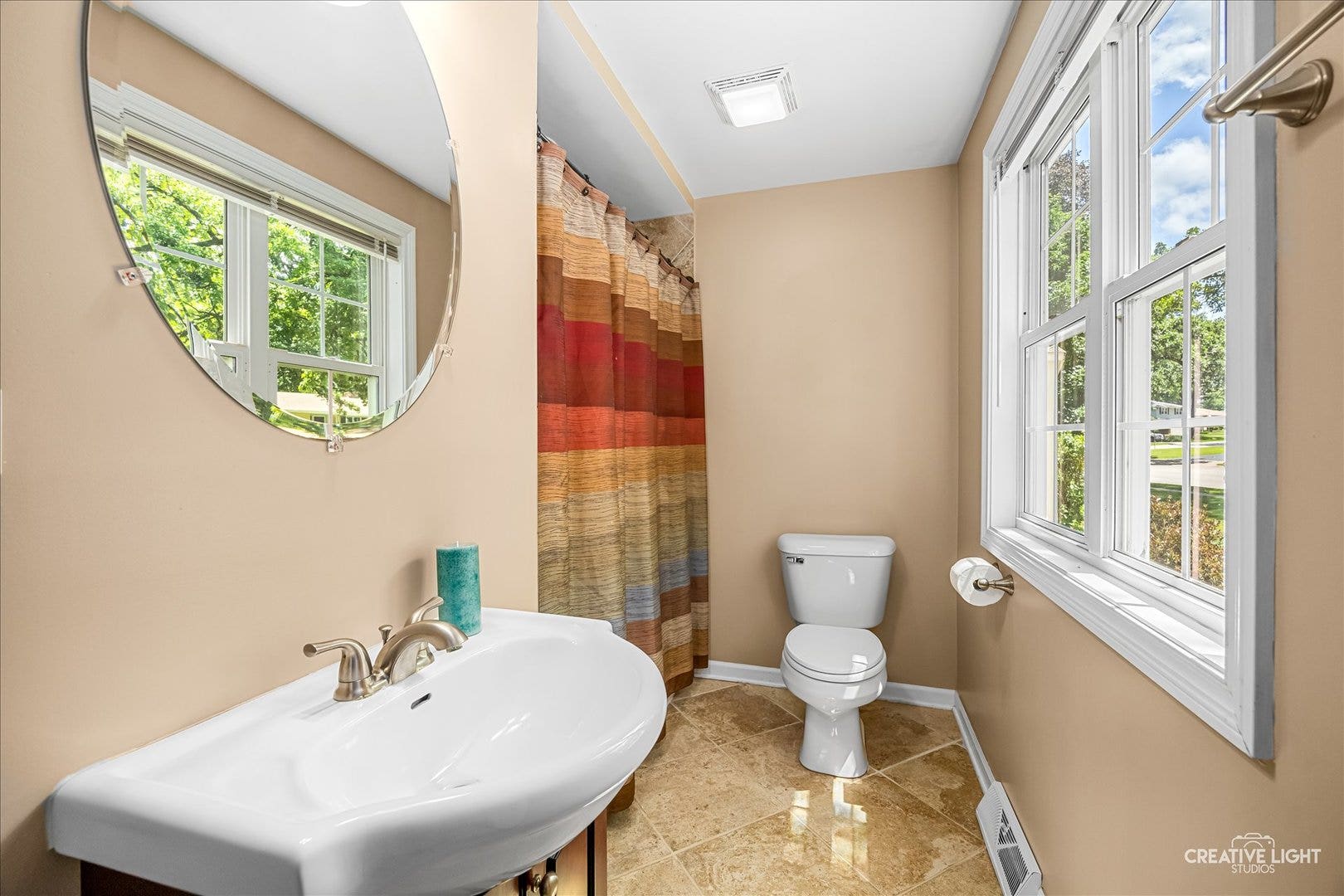 2202 COUNTRY KNOLL Lane, Elgin, IL 60123