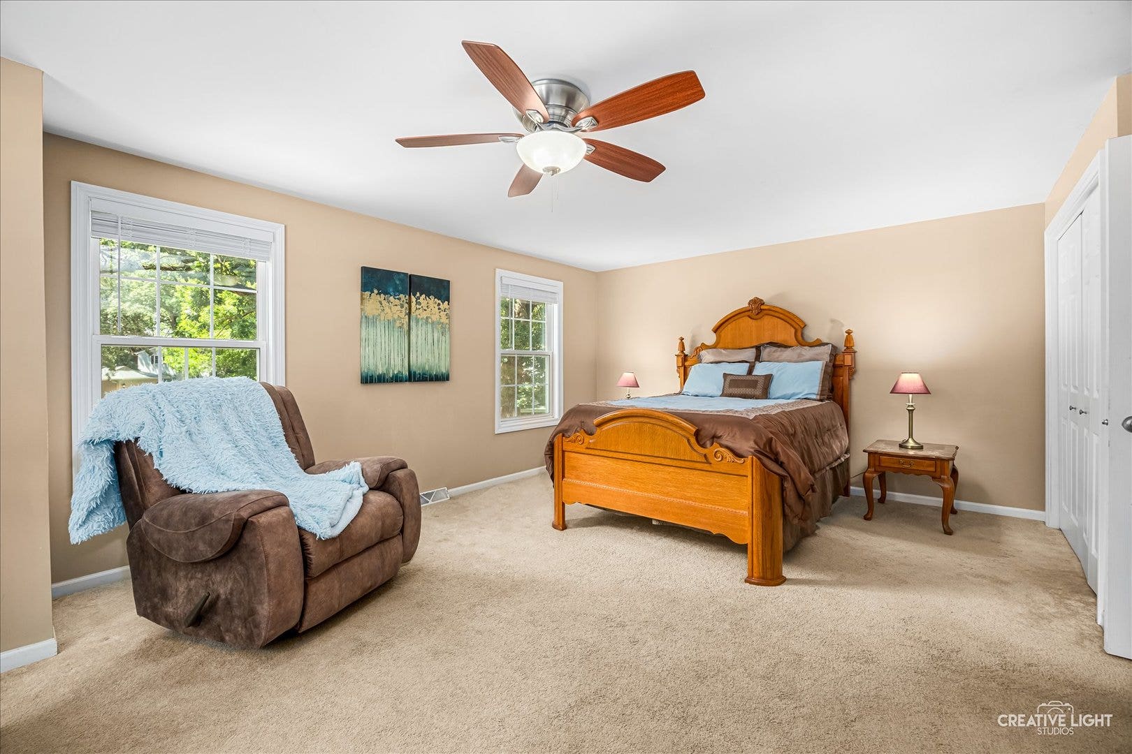 2202 COUNTRY KNOLL Lane, Elgin, IL 60123