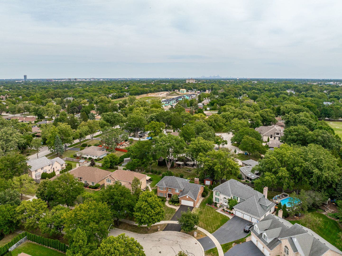 3925 Biltmore Road, Downers Grove, IL 60515 3925 Biltmore Road, Downers Grove, IL 60515