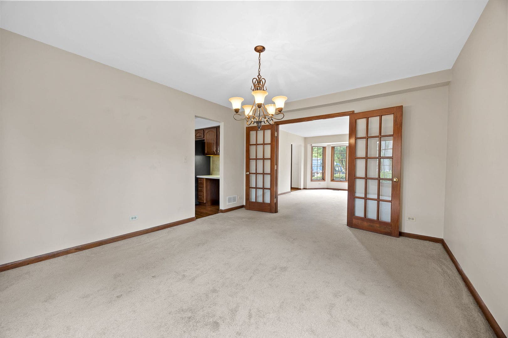 3925 Biltmore Road, Downers Grove, IL 60515 3925 Biltmore Road, Downers Grove, IL 60515