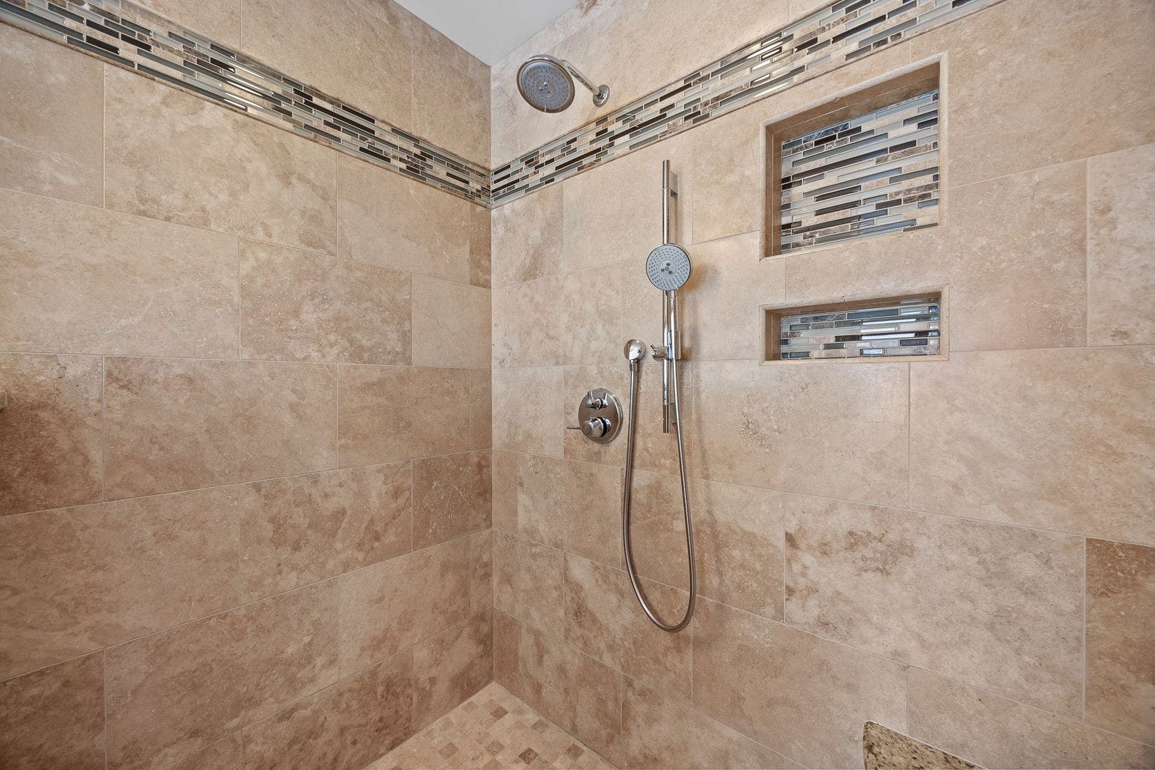 3925 Biltmore Road, Downers Grove, IL 60515 3925 Biltmore Road, Downers Grove, IL 60515