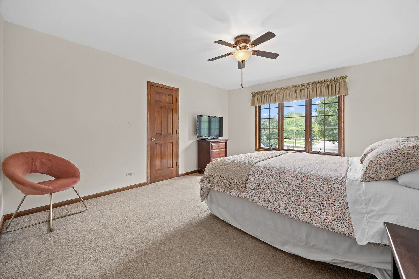 3925 Biltmore Road, Downers Grove, IL 60515 3925 Biltmore Road, Downers Grove, IL 60515