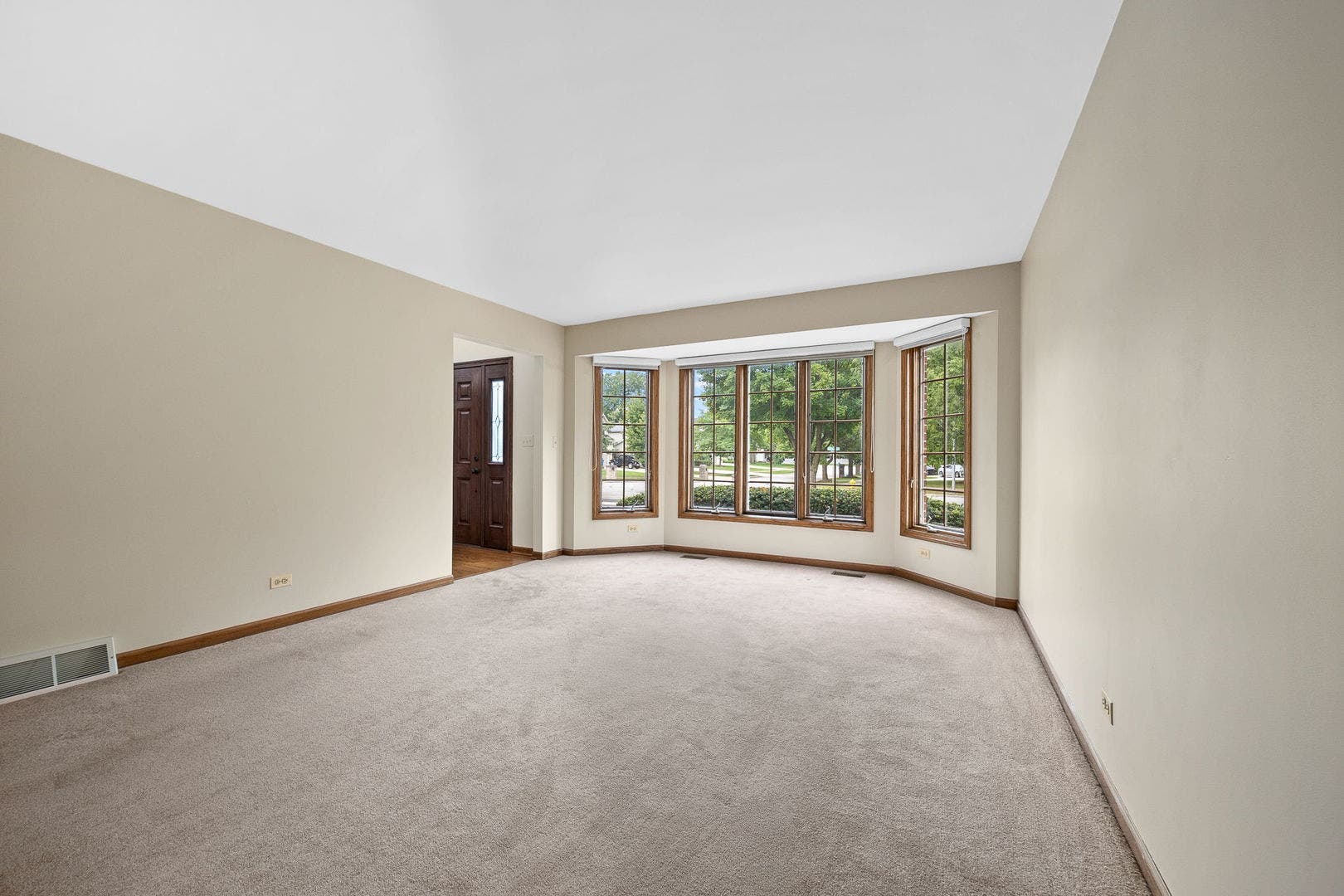 3925 Biltmore Road, Downers Grove, IL 60515 3925 Biltmore Road, Downers Grove, IL 60515