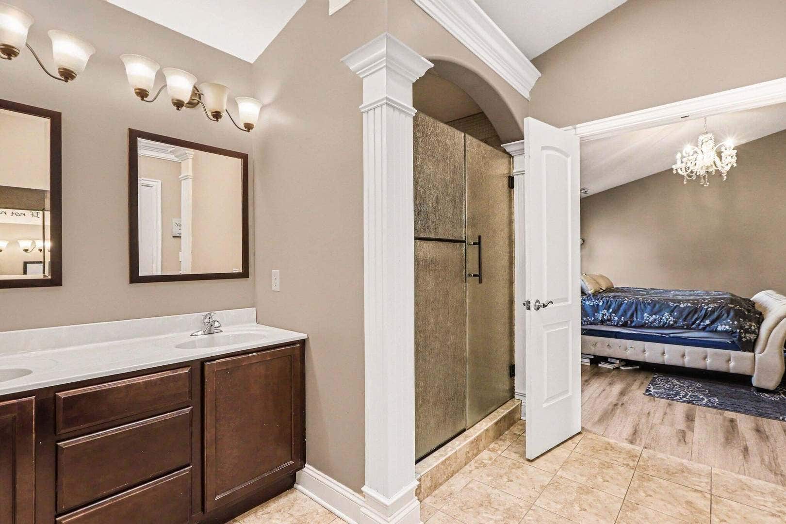 8940 Doubletree Drive N, Crown Point, IN 46307