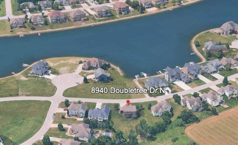 8940 Doubletree Drive N, Crown Point, IN 46307