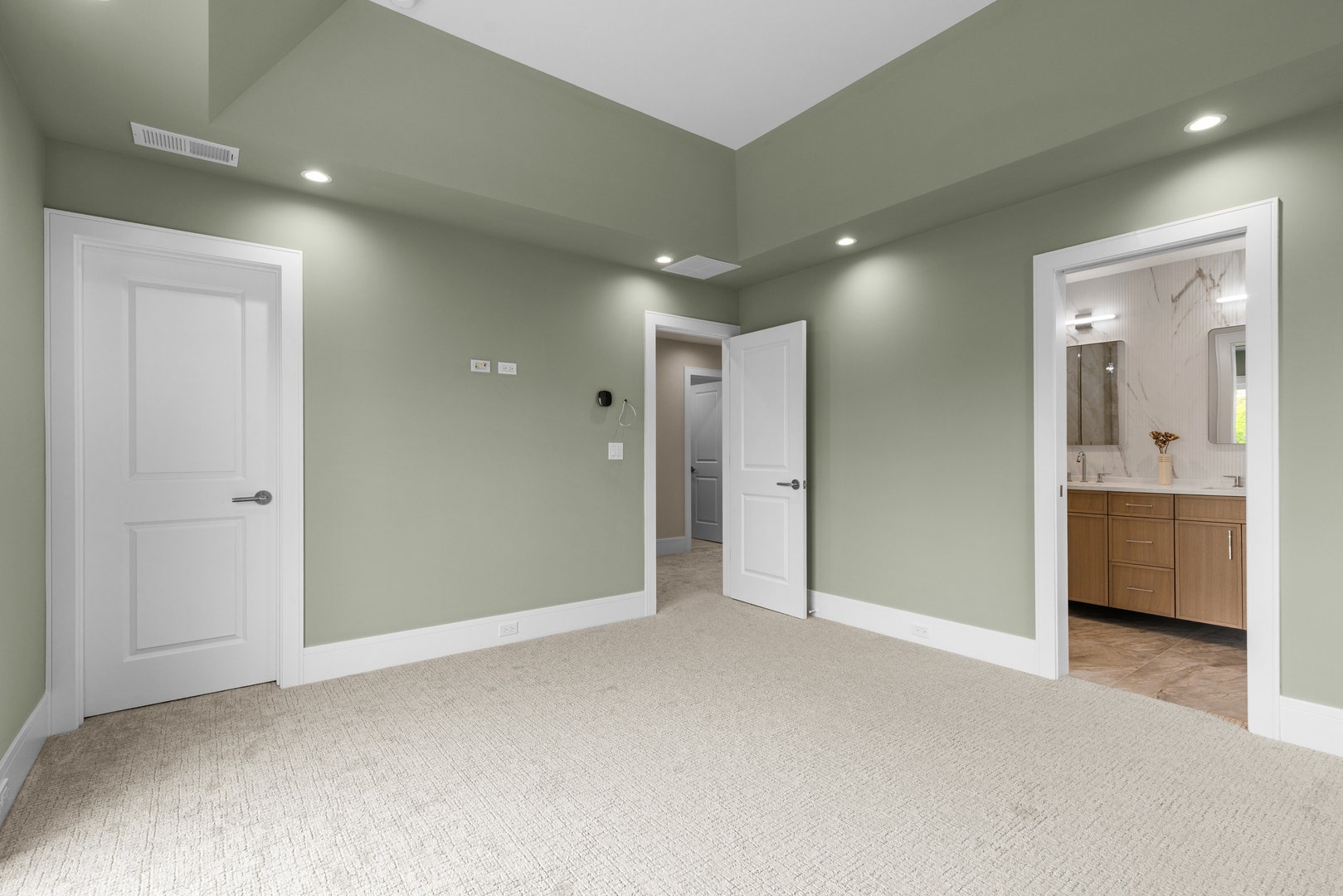36825 N Lake Street, Ingleside, IL 60041 Primary Bedroom