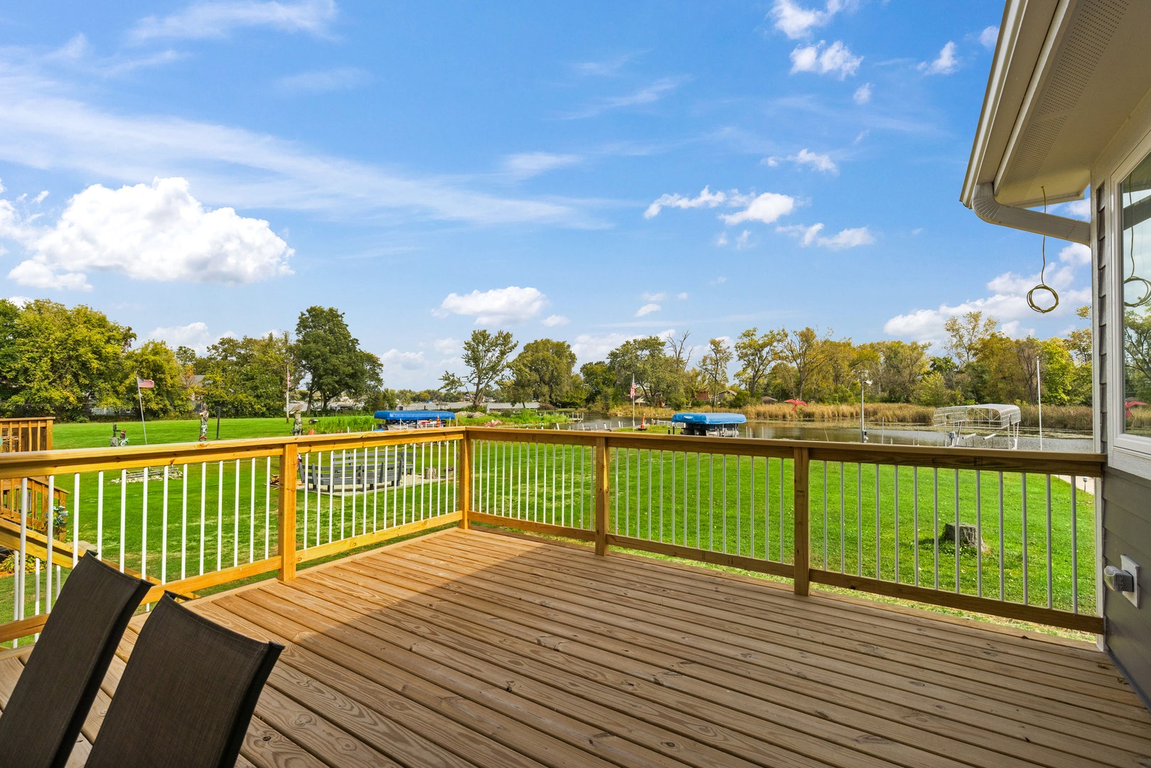 36825 N Lake Street, Ingleside, IL 60041 Deck