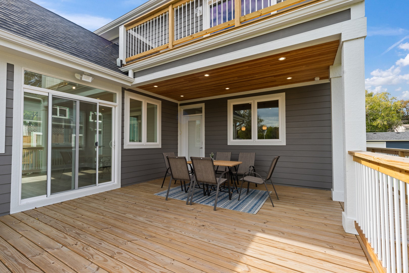 36825 N Lake Street, Ingleside, IL 60041 Deck