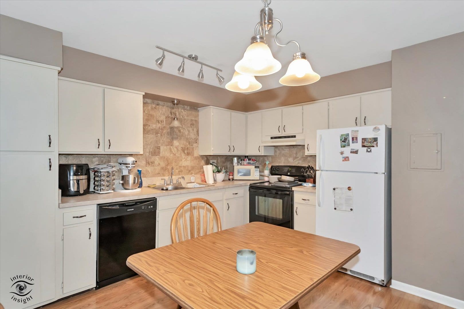 3915 Saratoga Avenue, #H117, Downers Grove, IL 60515 3915 Saratoga Avenue, #H117, Downers Grove, IL 60515