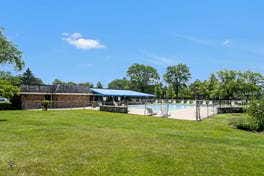 3915 Saratoga Avenue, #H117, Downers Grove, IL 60515 3915 Saratoga Avenue, #H117, Downers Grove, IL 60515