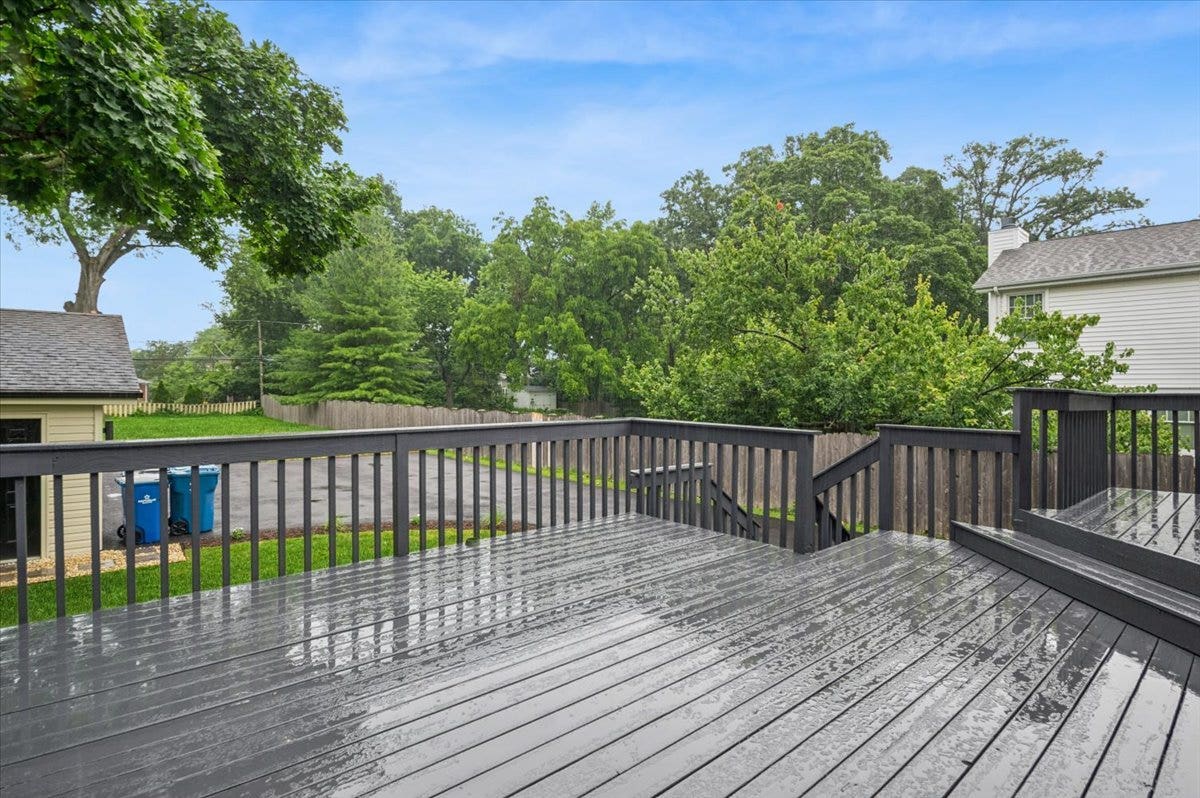 5624 Dunham Road, Downers Grove, IL 60516 5624 Dunham Road, Downers Grove, IL 60516