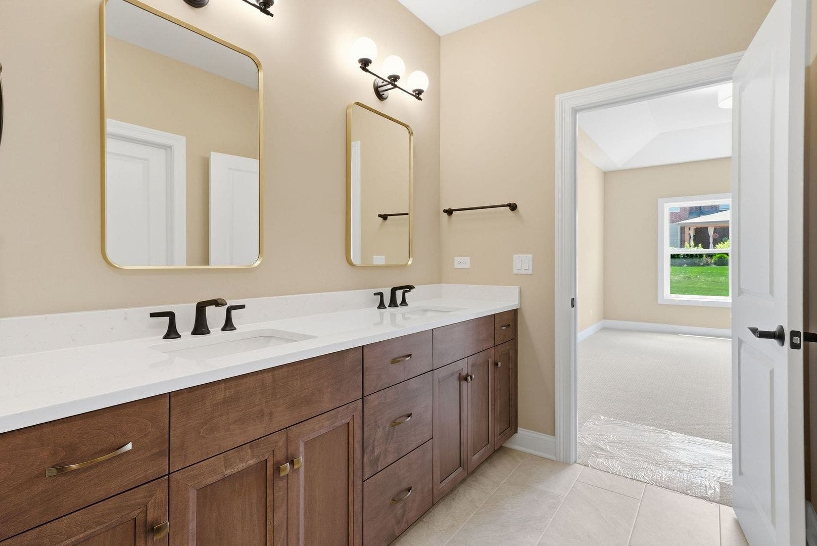 16590 Kayla Drive, Lemont, IL 60439 16590 Kayla Drive, Lemont, IL 60439