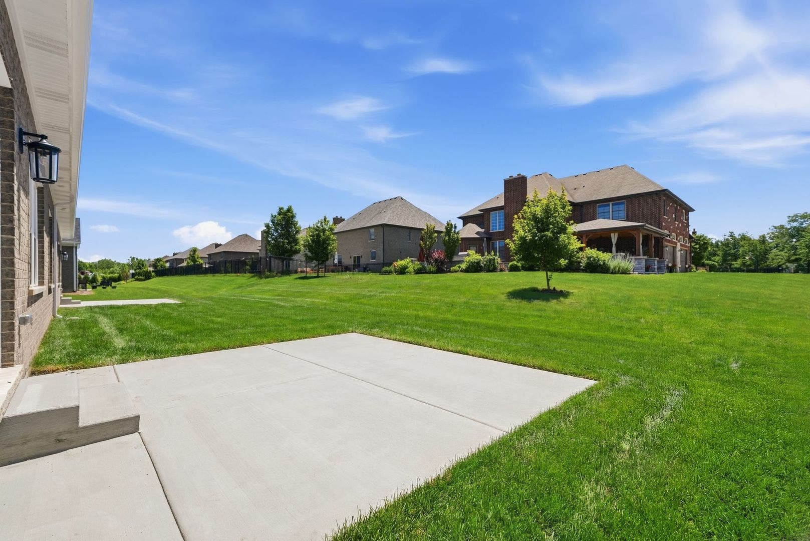 16590 Kayla Drive, Lemont, IL 60439 16590 Kayla Drive, Lemont, IL 60439