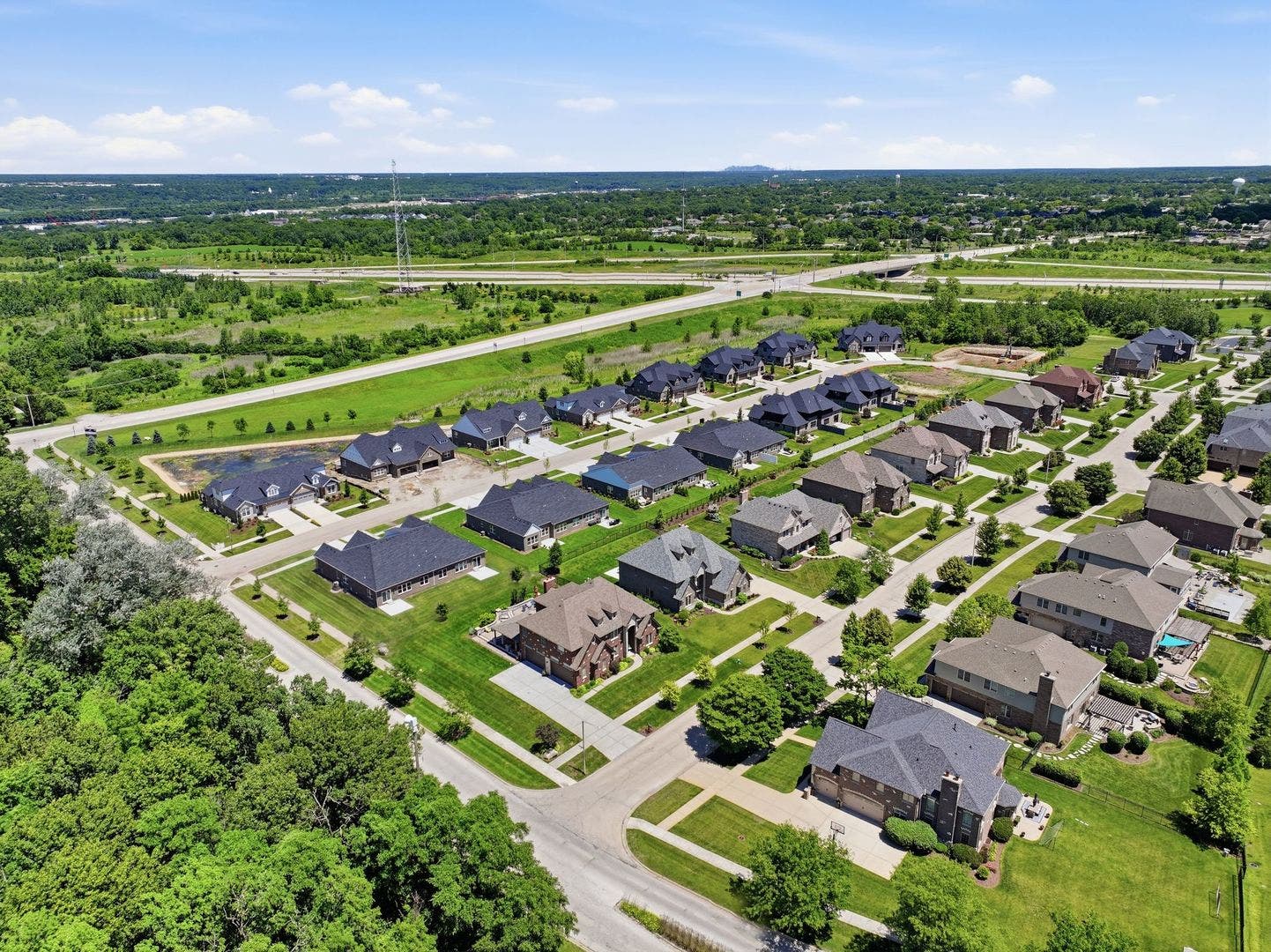 16590 Kayla Drive, Lemont, IL 60439 16590 Kayla Drive, Lemont, IL 60439