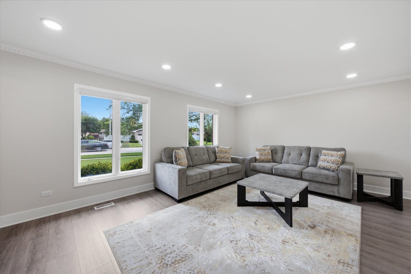 7618 W 157th Street, Orland Park, IL 60462