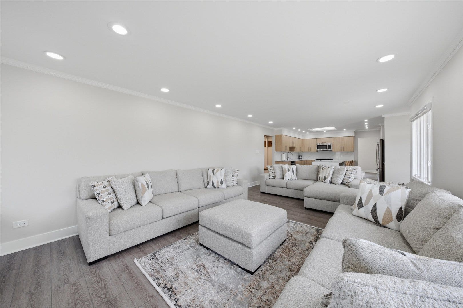 7618 W 157th Street, Orland Park, IL 60462