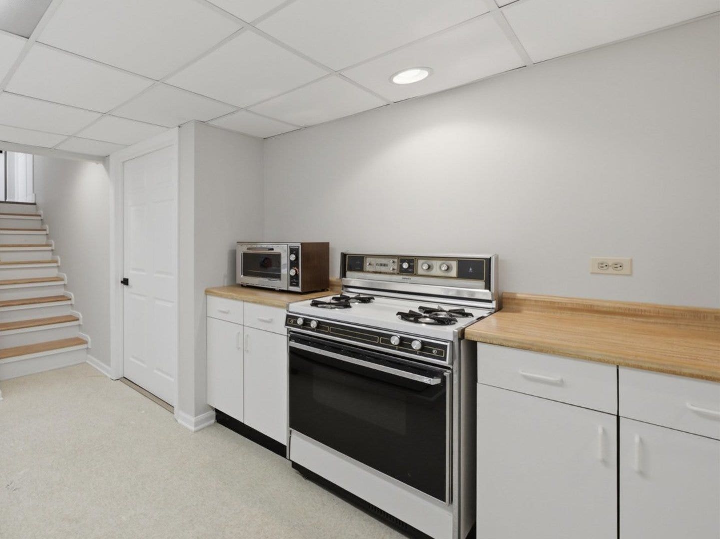 7618 W 157th Street, Orland Park, IL 60462
