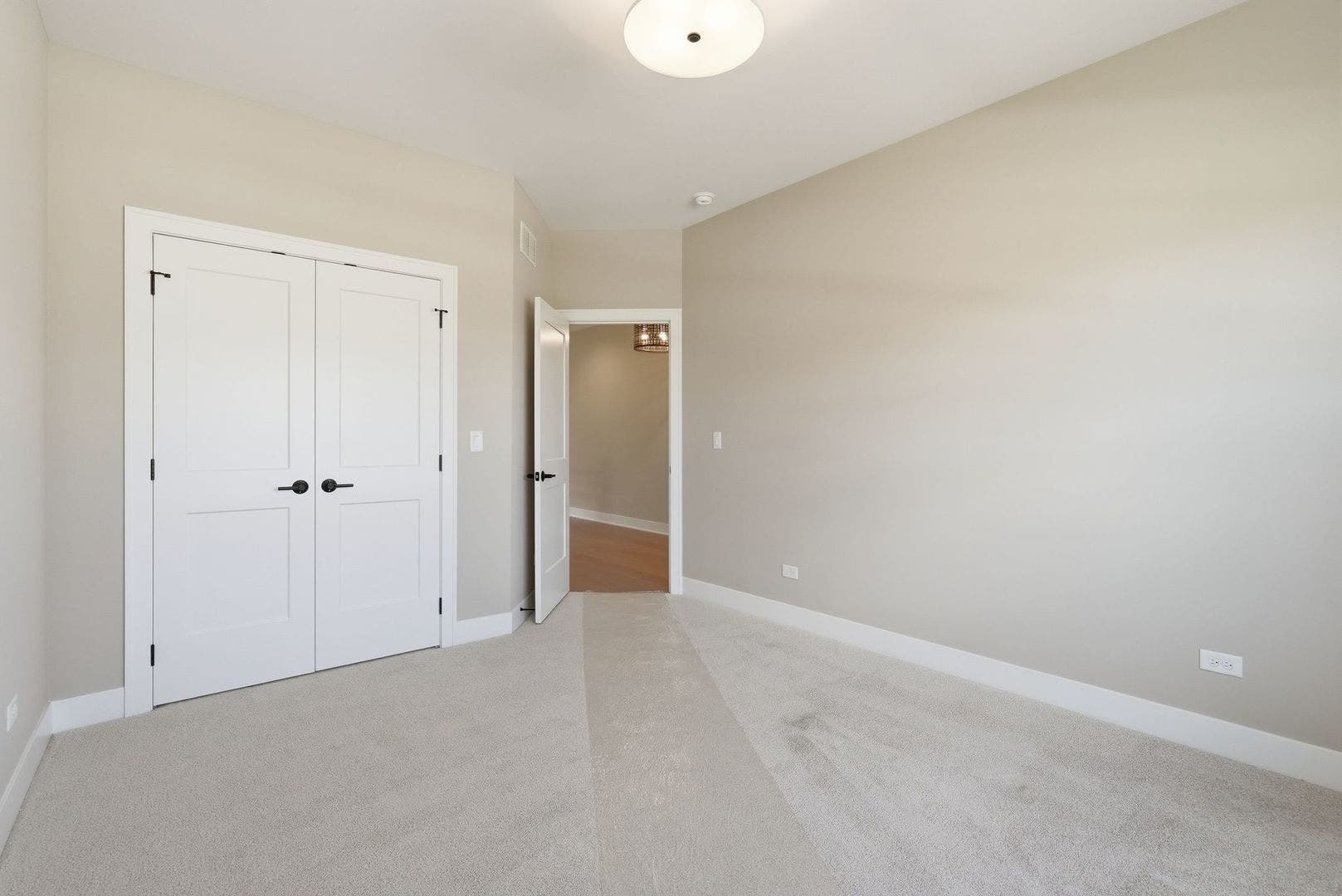 16580 Kayla Drive, Lemont, IL 60439 16580 Kayla Drive, Lemont, IL 60439