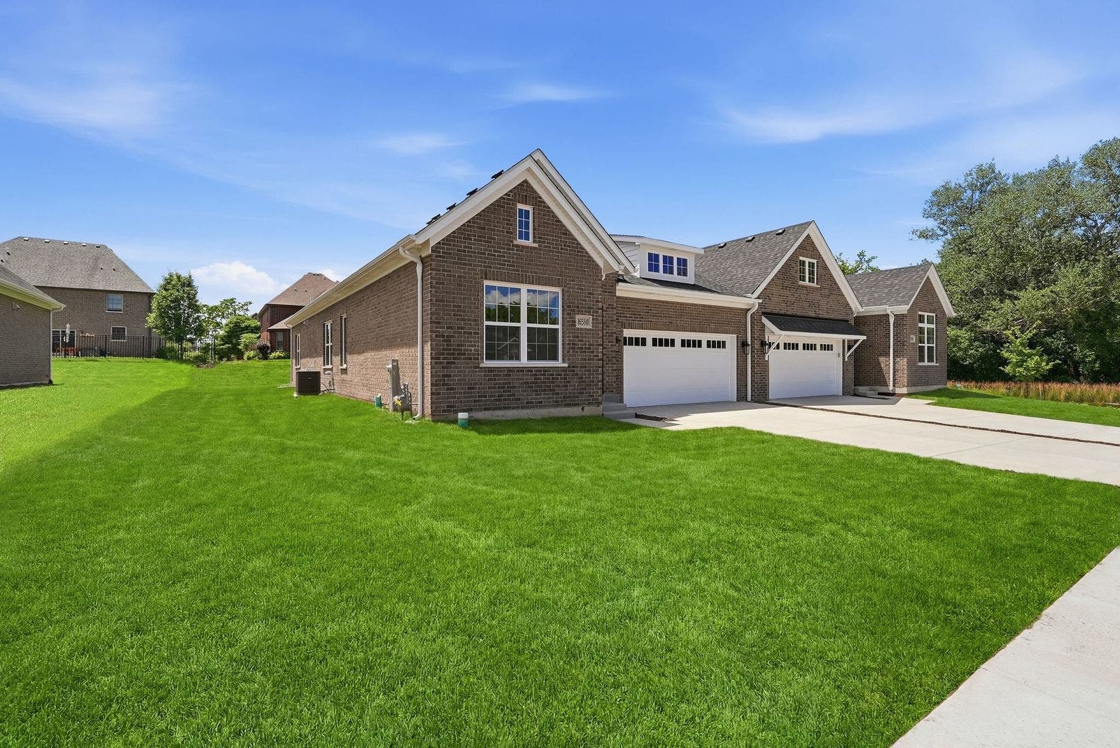 16580 Kayla Drive, Lemont, IL 60439 16580 Kayla Drive, Lemont, IL 60439