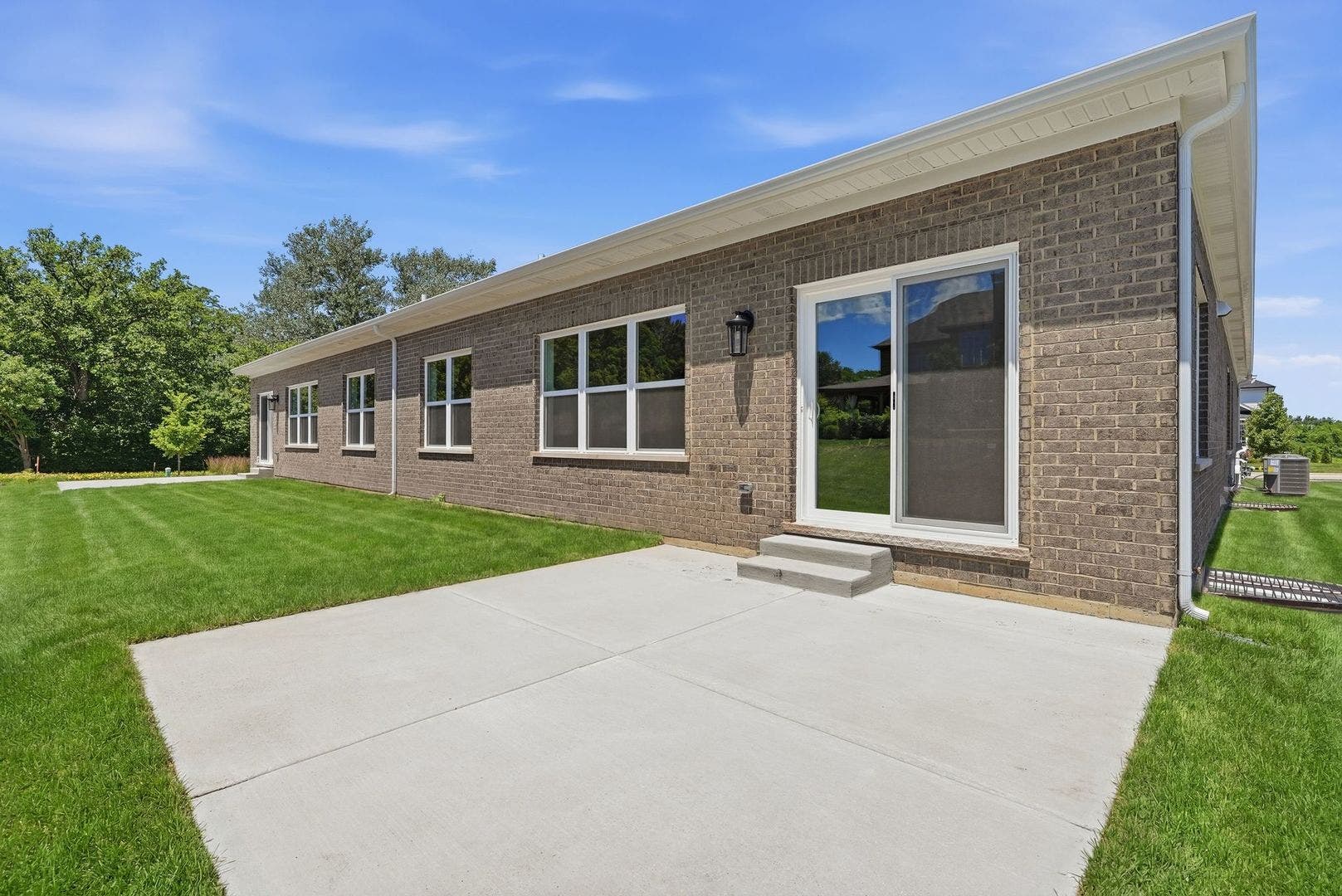 16580 Kayla Drive, Lemont, IL 60439 16580 Kayla Drive, Lemont, IL 60439