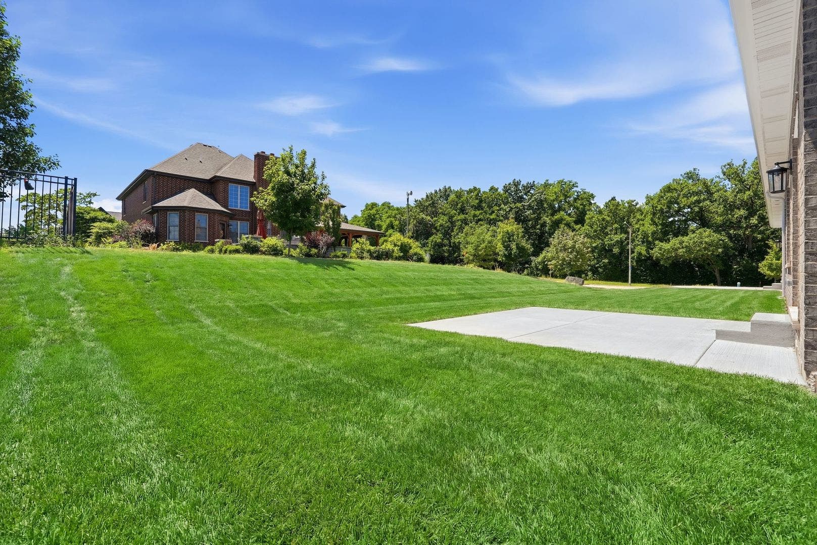 16580 Kayla Drive, Lemont, IL 60439 16580 Kayla Drive, Lemont, IL 60439