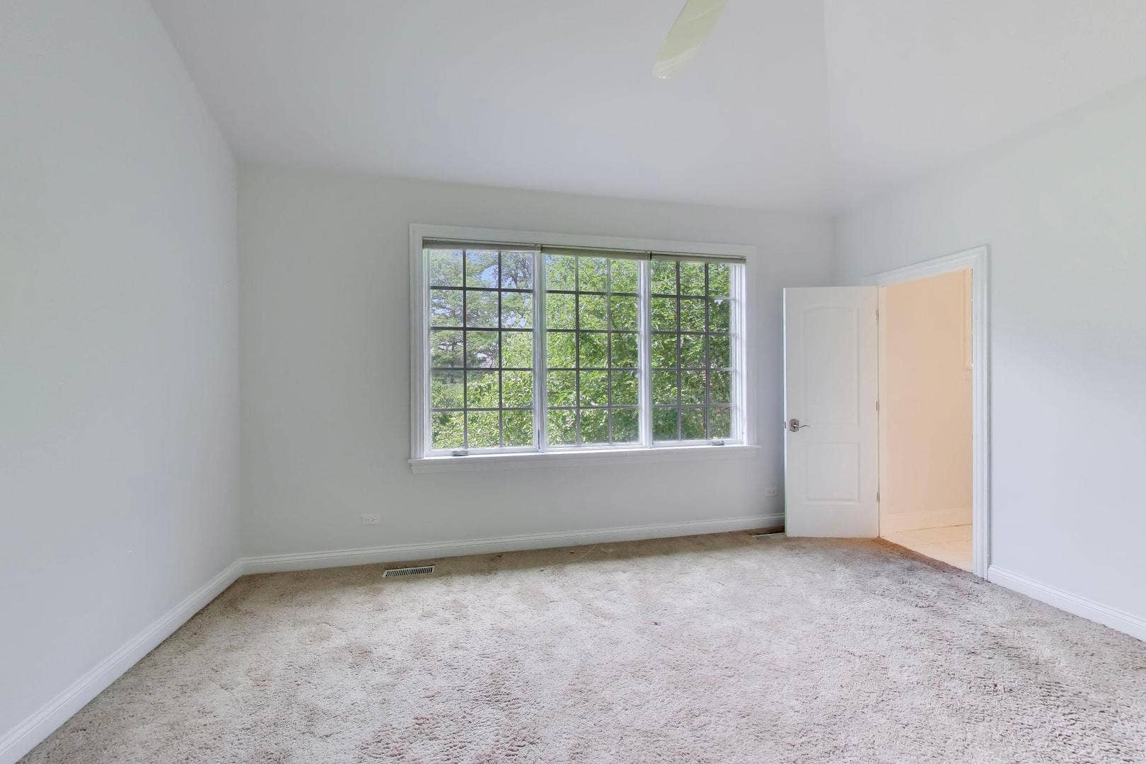 73 Locust Road, Winnetka, IL 60093