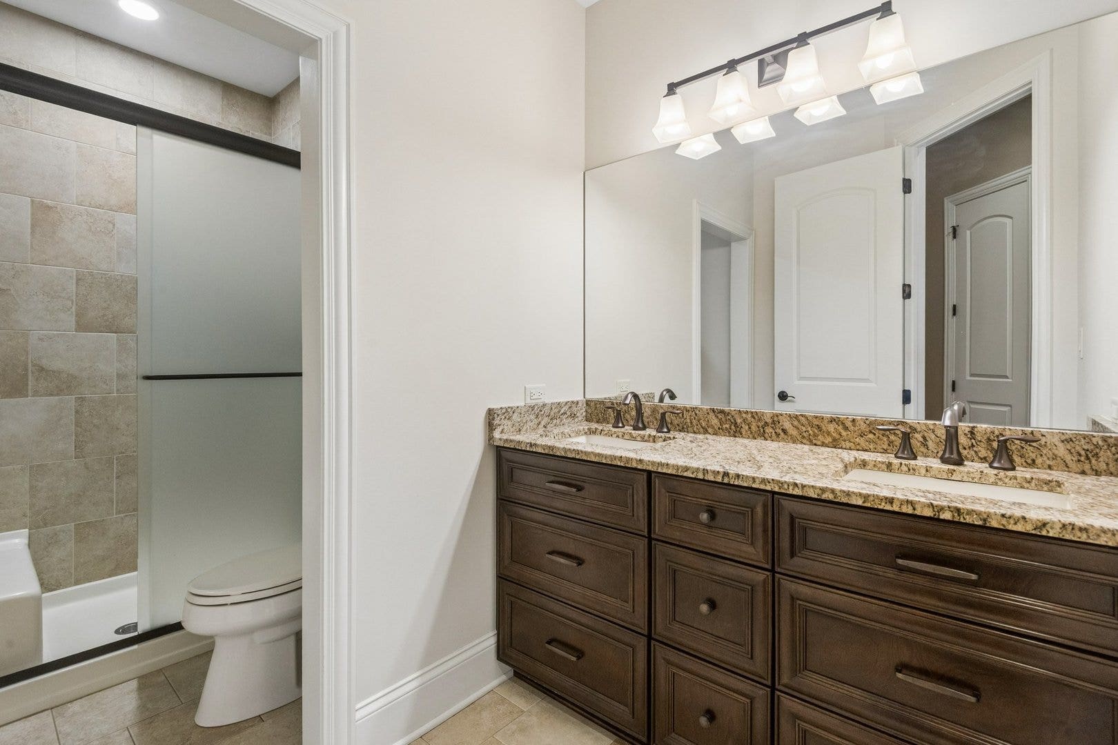 7817 W Emma Court, Orland Park, IL 60462 7817 W Emma Court, Orland Park, IL 60462