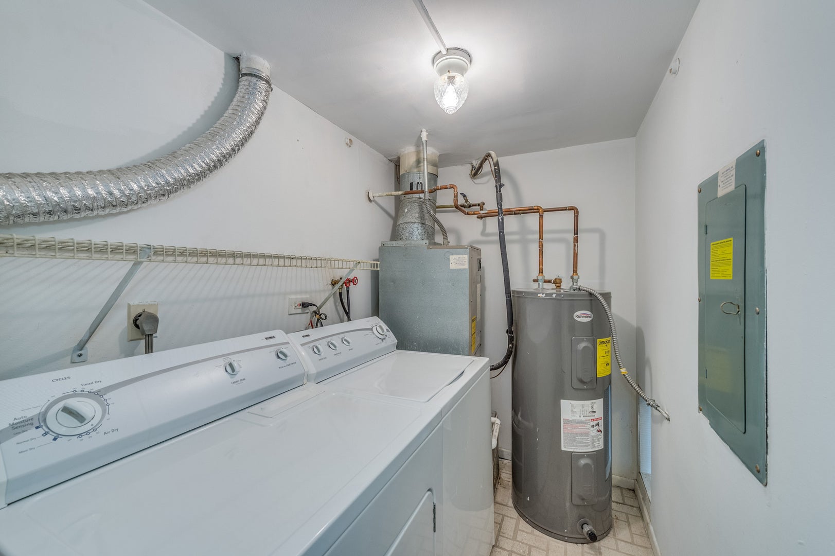 7505 175th Street, #122, Tinley Park, IL 60477