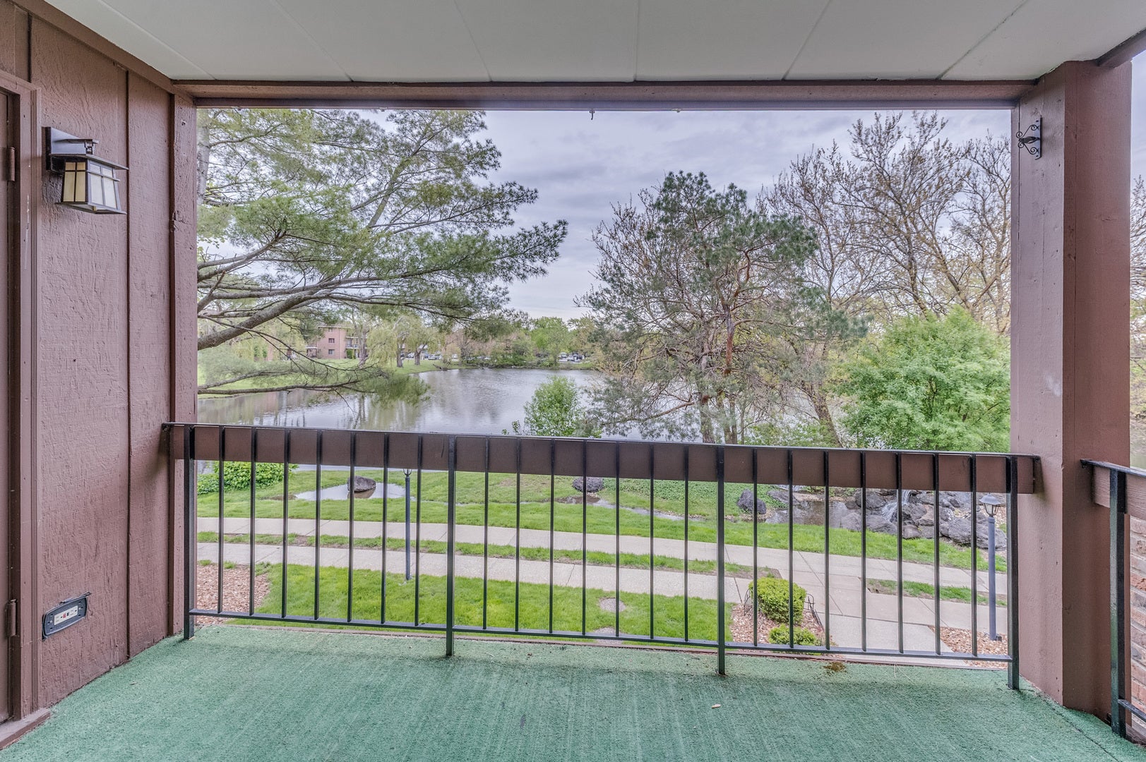 7505 175th Street, #122, Tinley Park, IL 60477