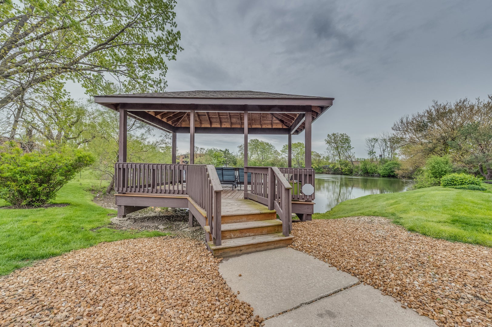 7505 175th Street, #122, Tinley Park, IL 60477