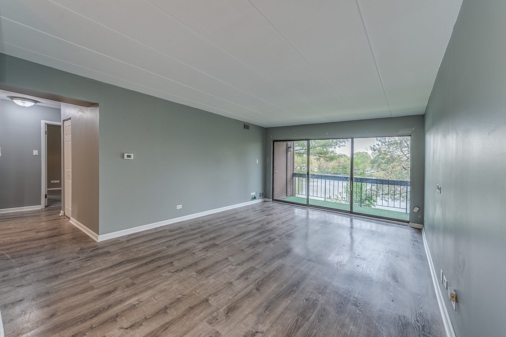 7505 175th Street, #122, Tinley Park, IL 60477