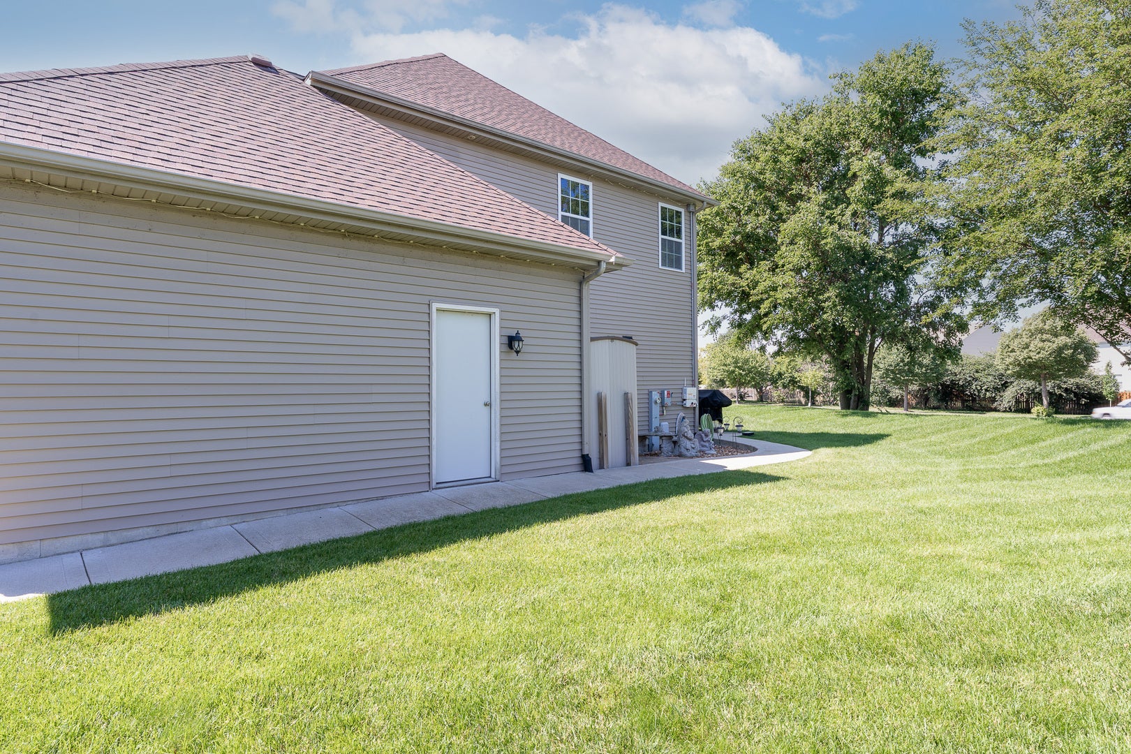 7108 Carbuck Court, Joliet, IL 60431 RH Side to back