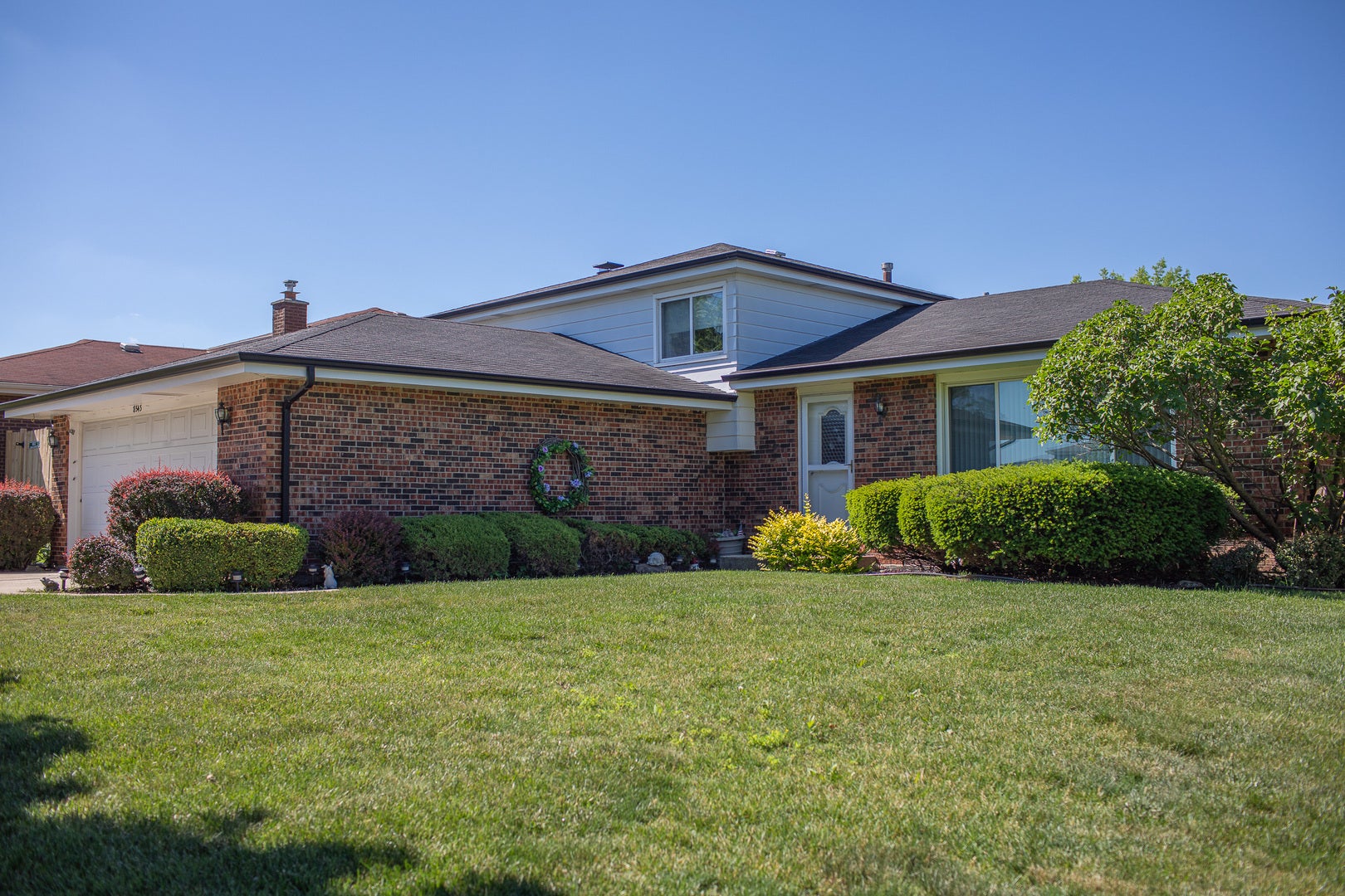 8543 163RD Street, Tinley Park, IL 60487 8543 163RD Street, Tinley Park, IL 60487