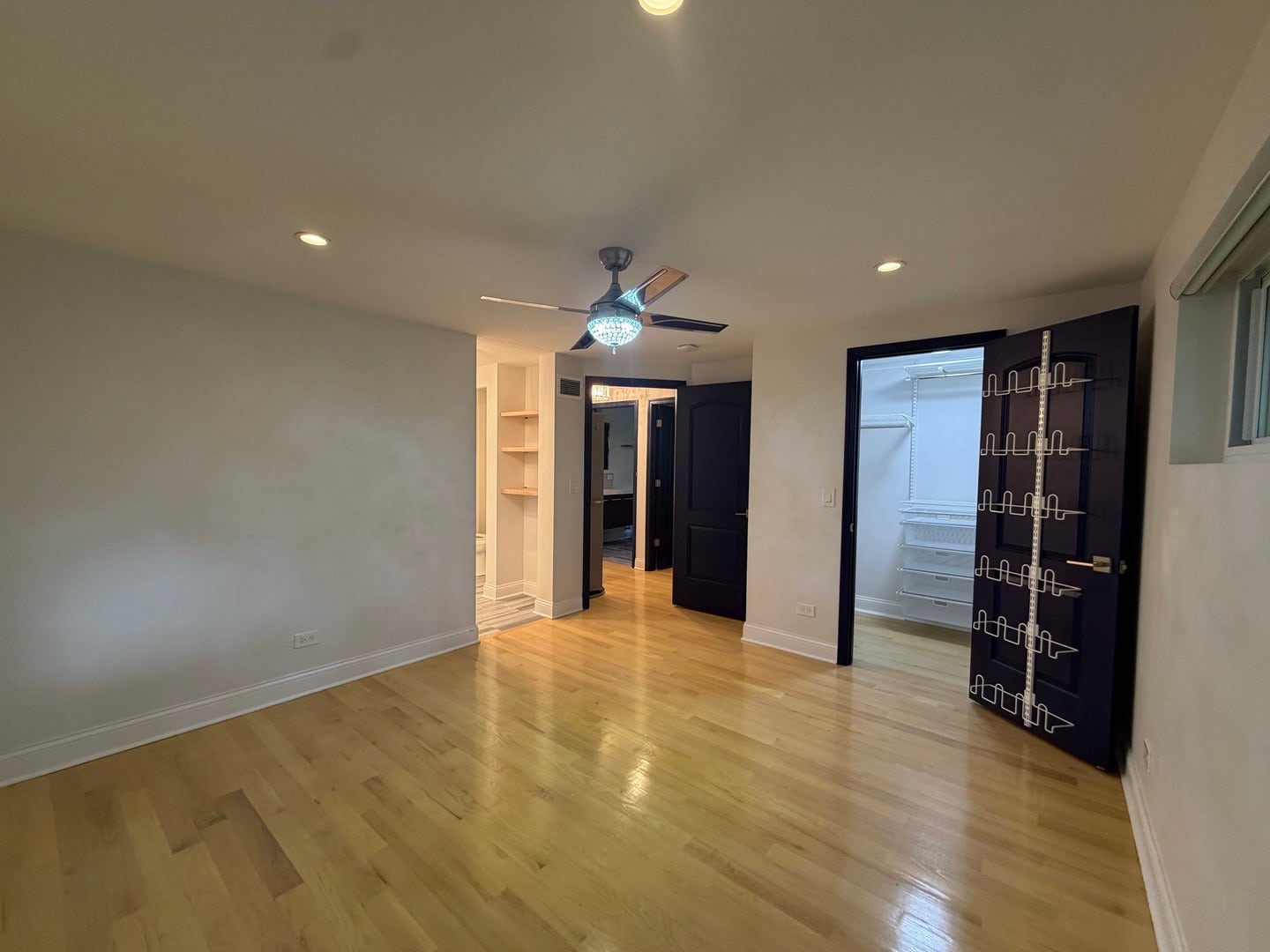 4532 Pershing Avenue, Downers Grove, IL 60515 4532 Pershing Avenue, Downers Grove, IL 60515