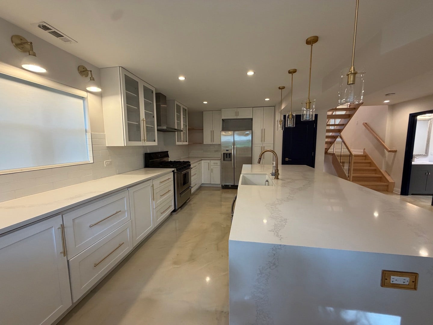 4532 Pershing Avenue, Downers Grove, IL 60515 4532 Pershing Avenue, Downers Grove, IL 60515