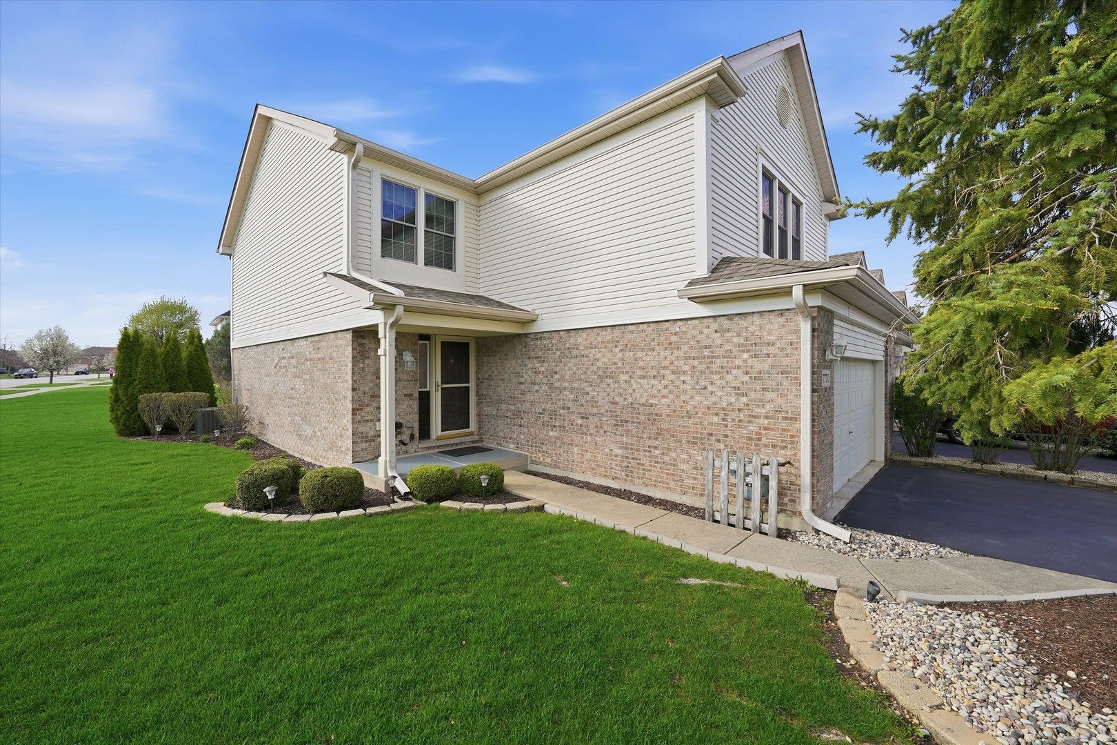 7770 Bristol Park Drive, Tinley Park, IL 60477 7770 Bristol Park Drive, Tinley Park, IL 60477