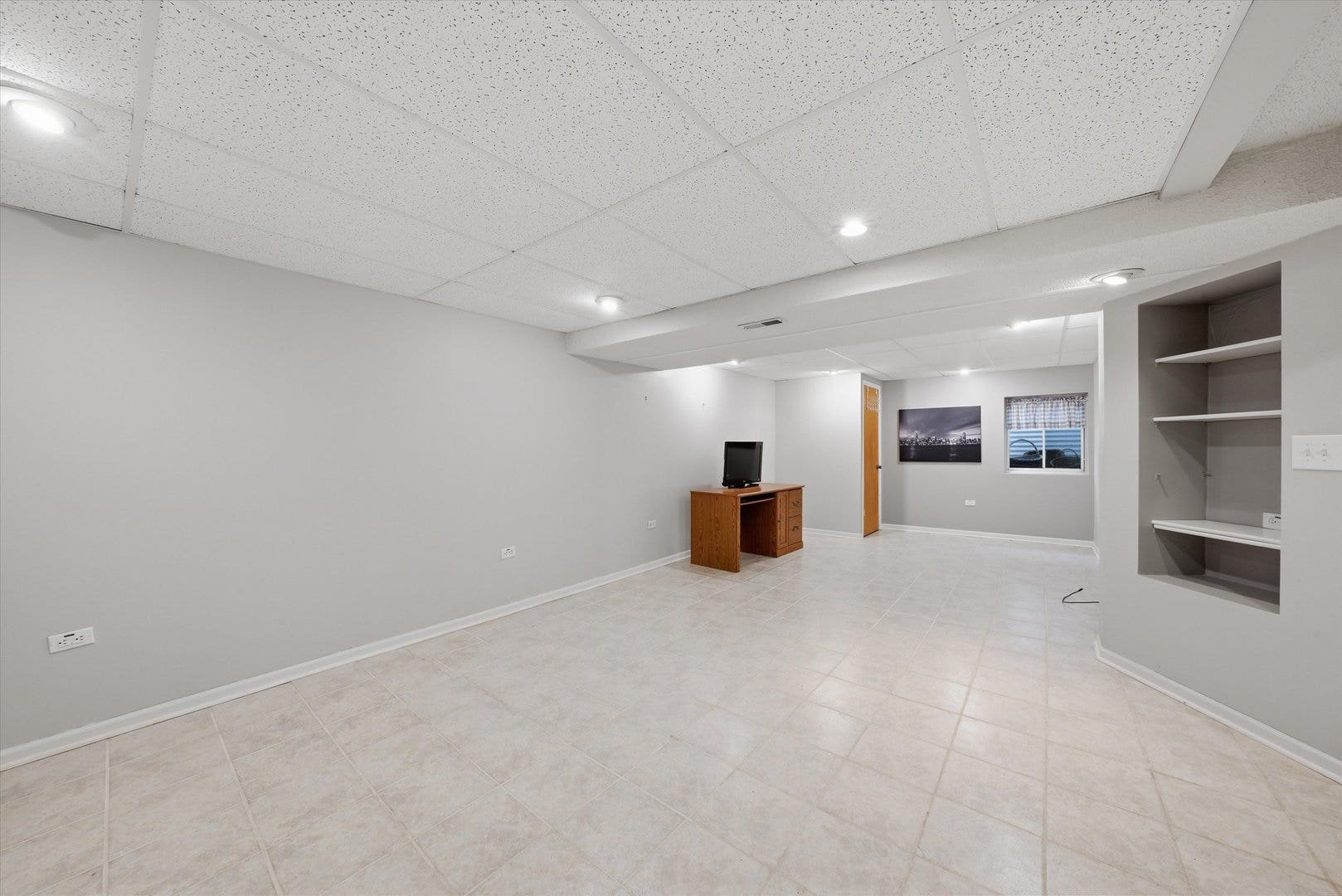 7770 Bristol Park Drive, Tinley Park, IL 60477 Rec Room in the Basement