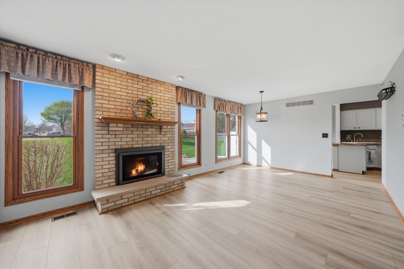 7770 Bristol Park Drive, Tinley Park, IL 60477 7770 Bristol Park Drive, Tinley Park, IL 60477
