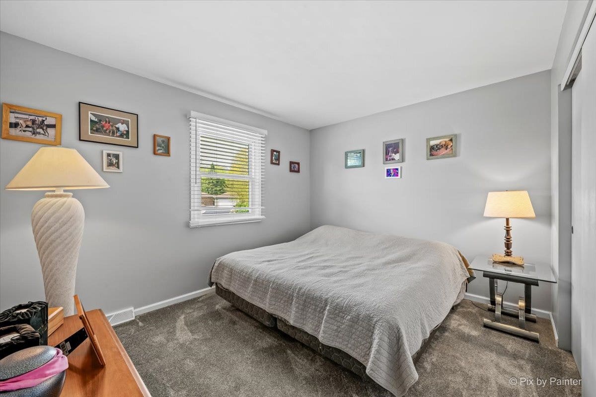 37W150 Olwin Drive, Elgin, IL 60124 37W150 Olwin Drive, Elgin, IL 60124