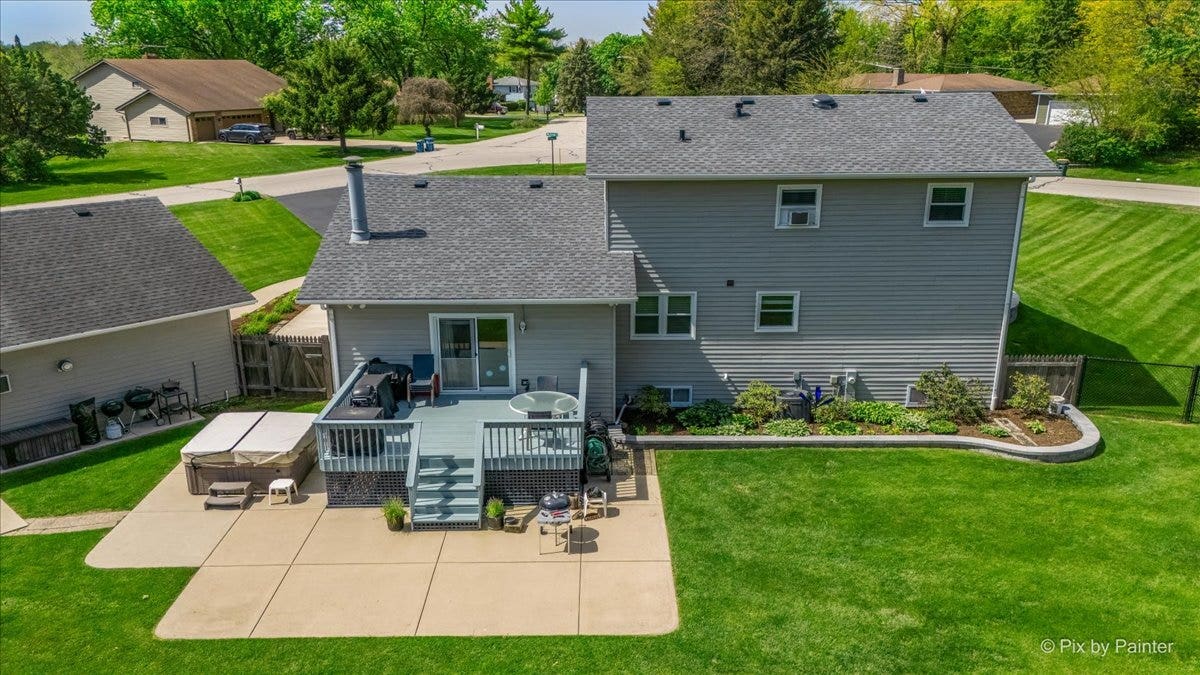 37W150 Olwin Drive, Elgin, IL 60124 37W150 Olwin Drive, Elgin, IL 60124