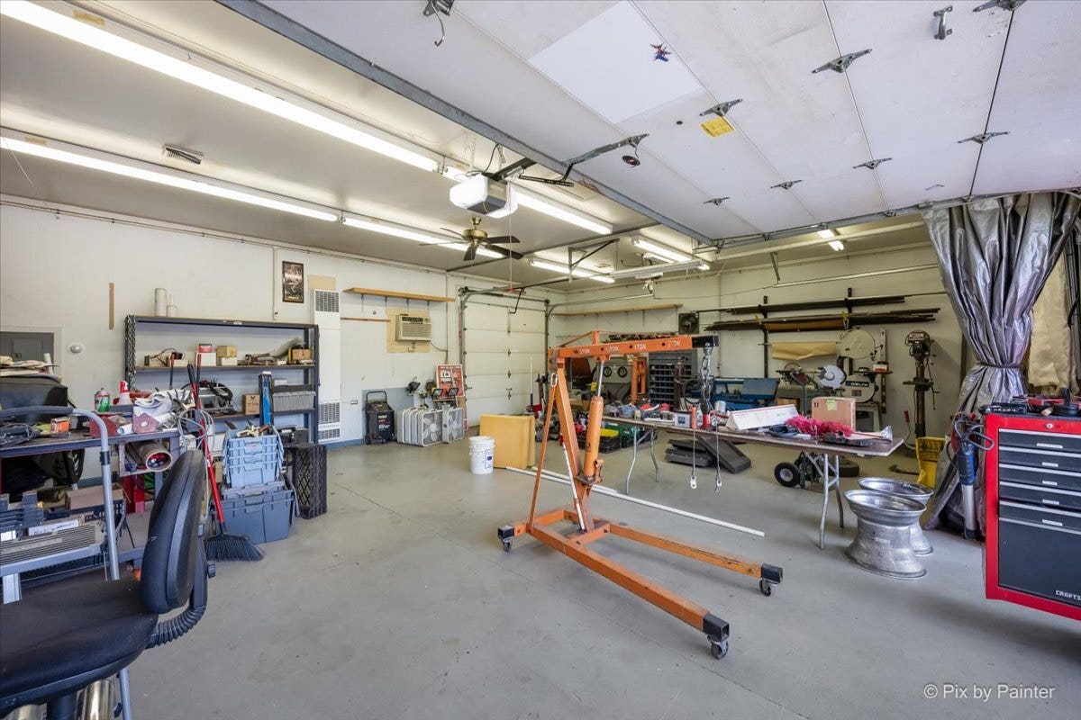 37W150 Olwin Drive, Elgin, IL 60124 37W150 Olwin Drive, Elgin, IL 60124