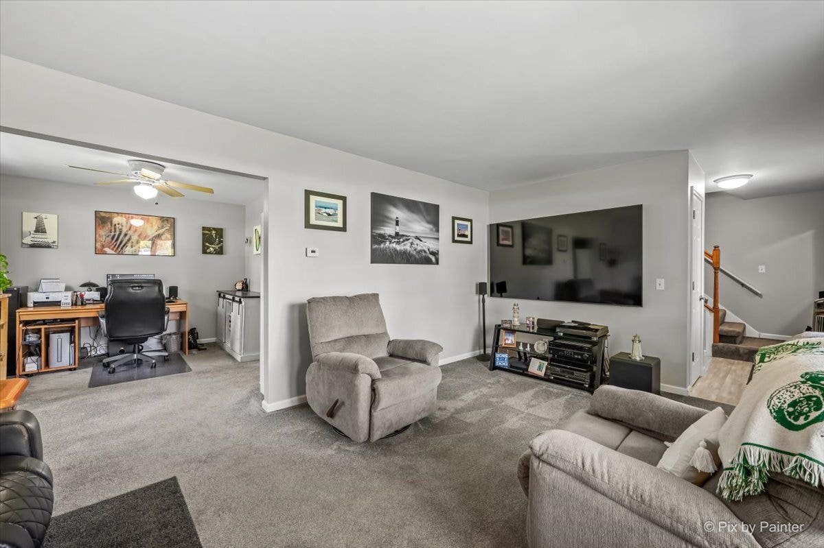37W150 Olwin Drive, Elgin, IL 60124 37W150 Olwin Drive, Elgin, IL 60124