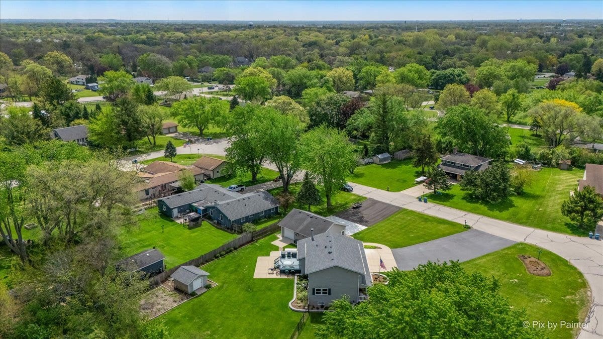 37W150 Olwin Drive, Elgin, IL 60124 37W150 Olwin Drive, Elgin, IL 60124