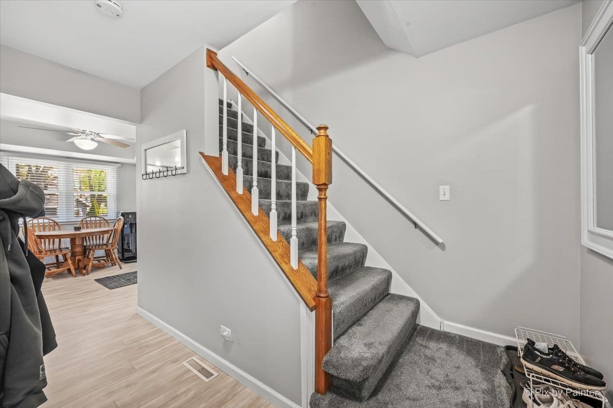 37W150 Olwin Drive, Elgin, IL 60124 37W150 Olwin Drive, Elgin, IL 60124